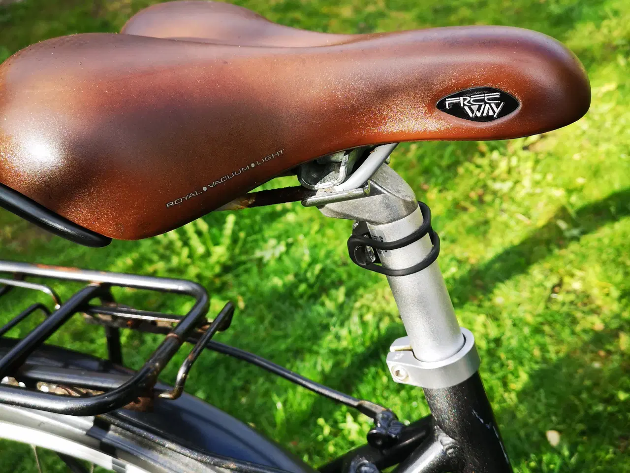 Billede 4 - SCO 28" 53 cm høj 7 gear. Løs 2 nøgle. Nyt dæk. Ny
