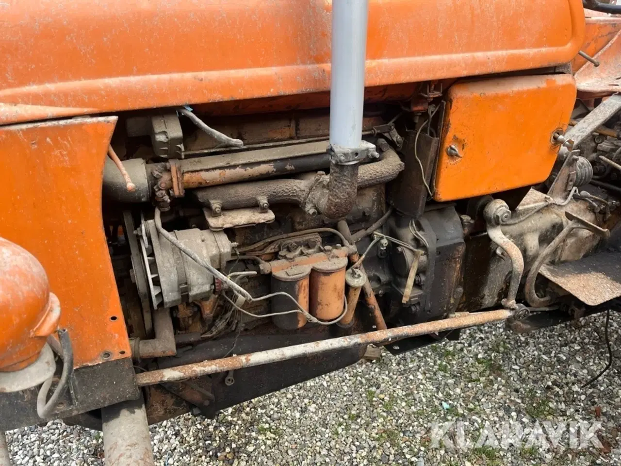 Billede 5 - Traktor Fiat 411 4 cylinder Diesel