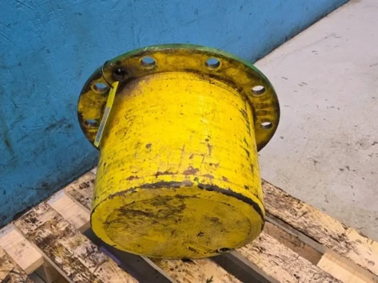 Billede 2 - John Deere 6215R Hjulnav Hus L216837