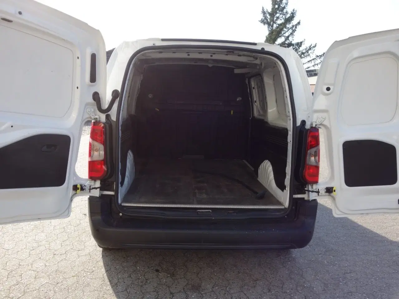Billede 12 - Peugeot Partner 1,5 BlueHDi 100 L2V2 Grip Van