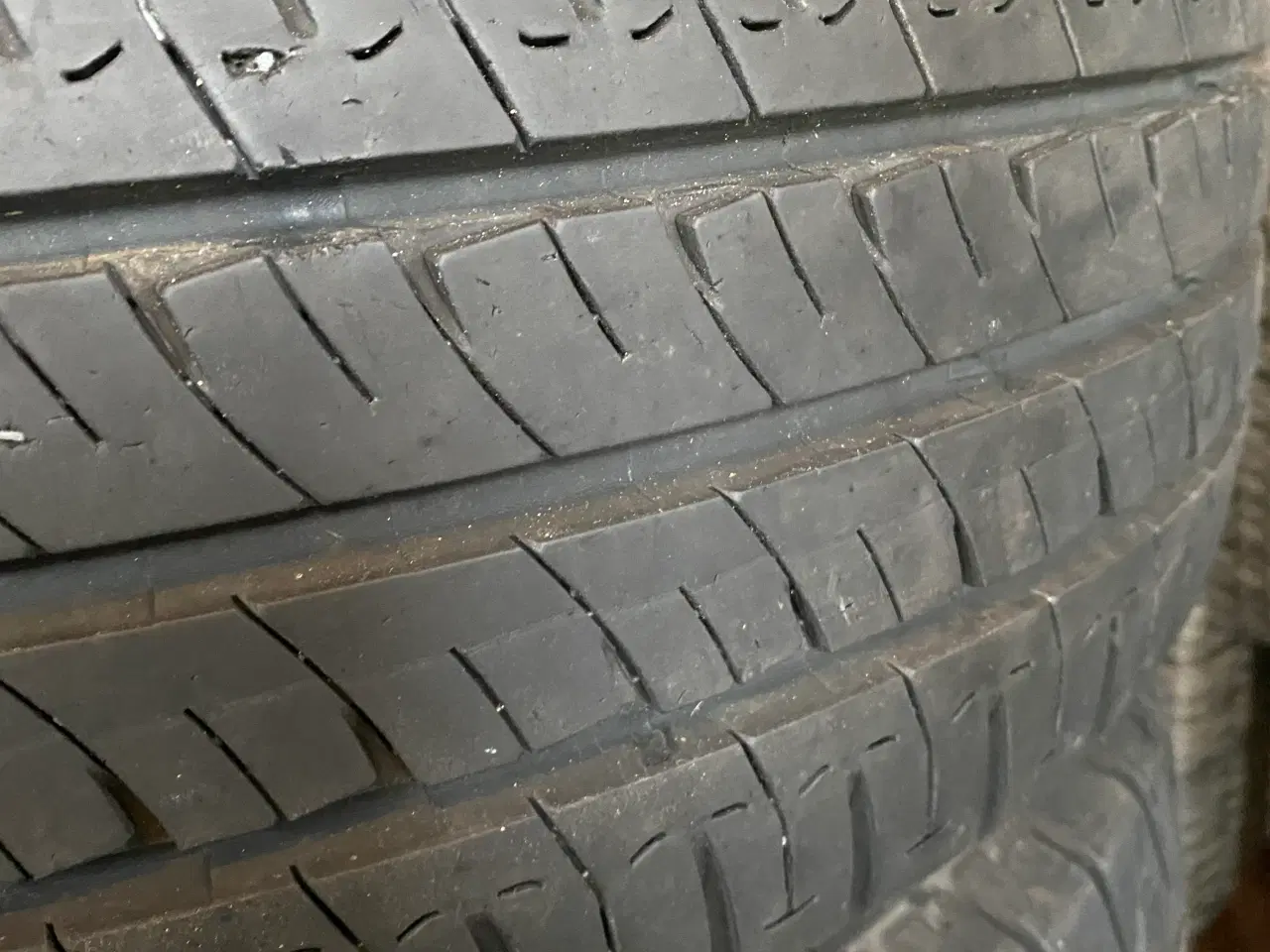 Billede 3 - Sommerdæk 215/65R16c