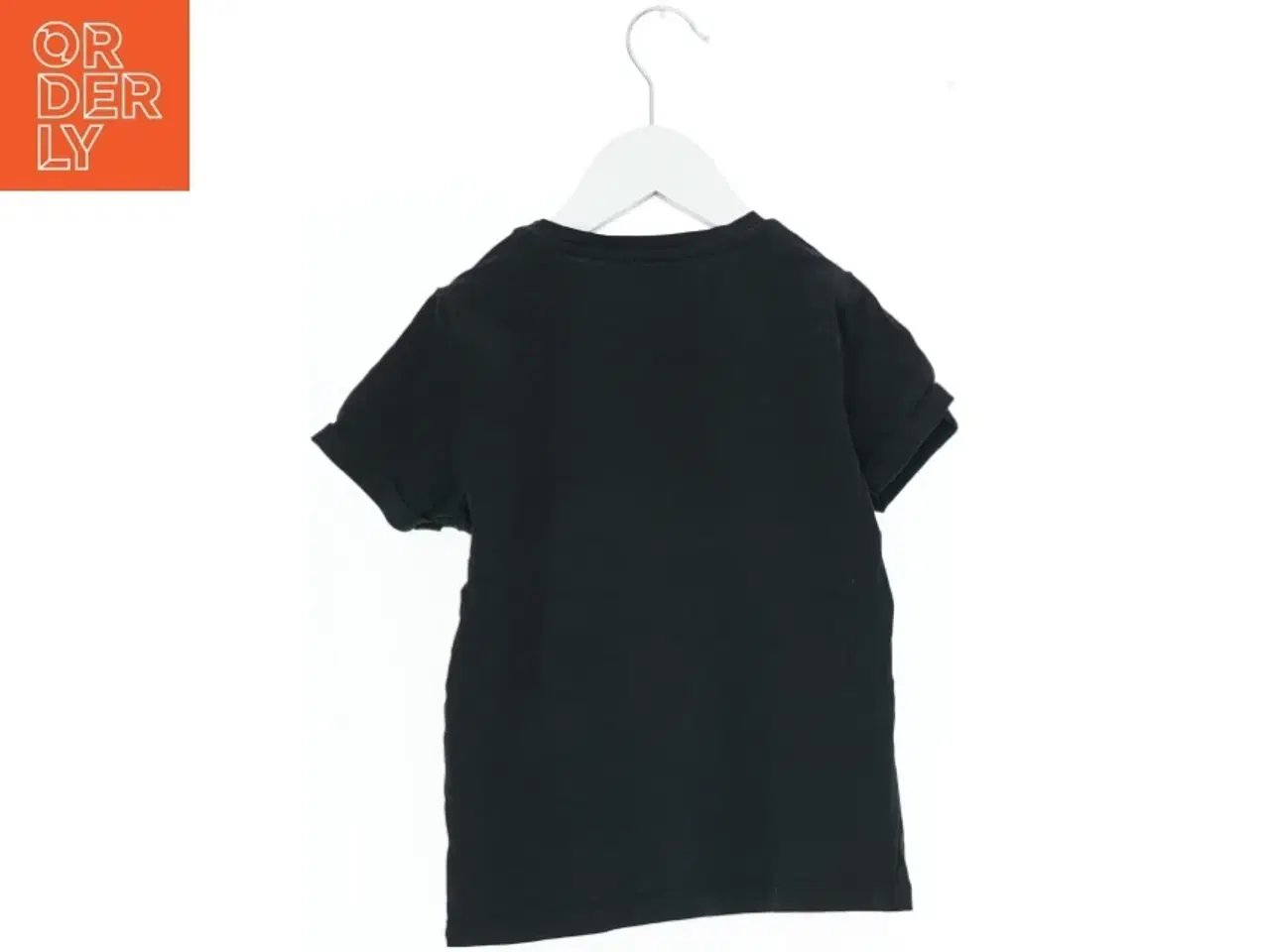 Billede 2 - Sort T-shirt med &#39;Courage&#39; og pailletter fra Name It (str. 128)