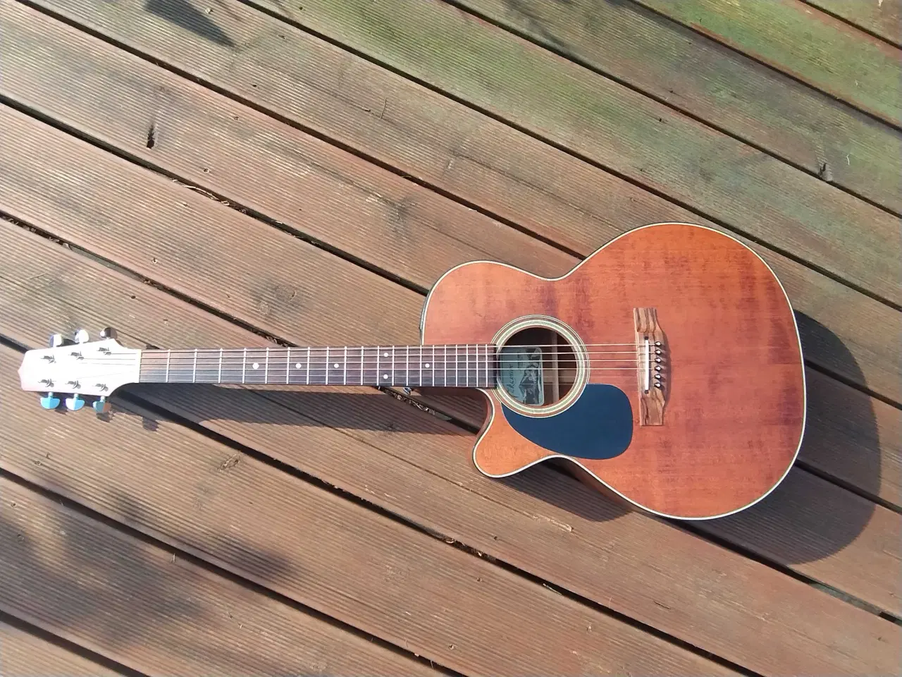 Billede 3 - Takamine EF440SC GN LH, lefthand med pickup 