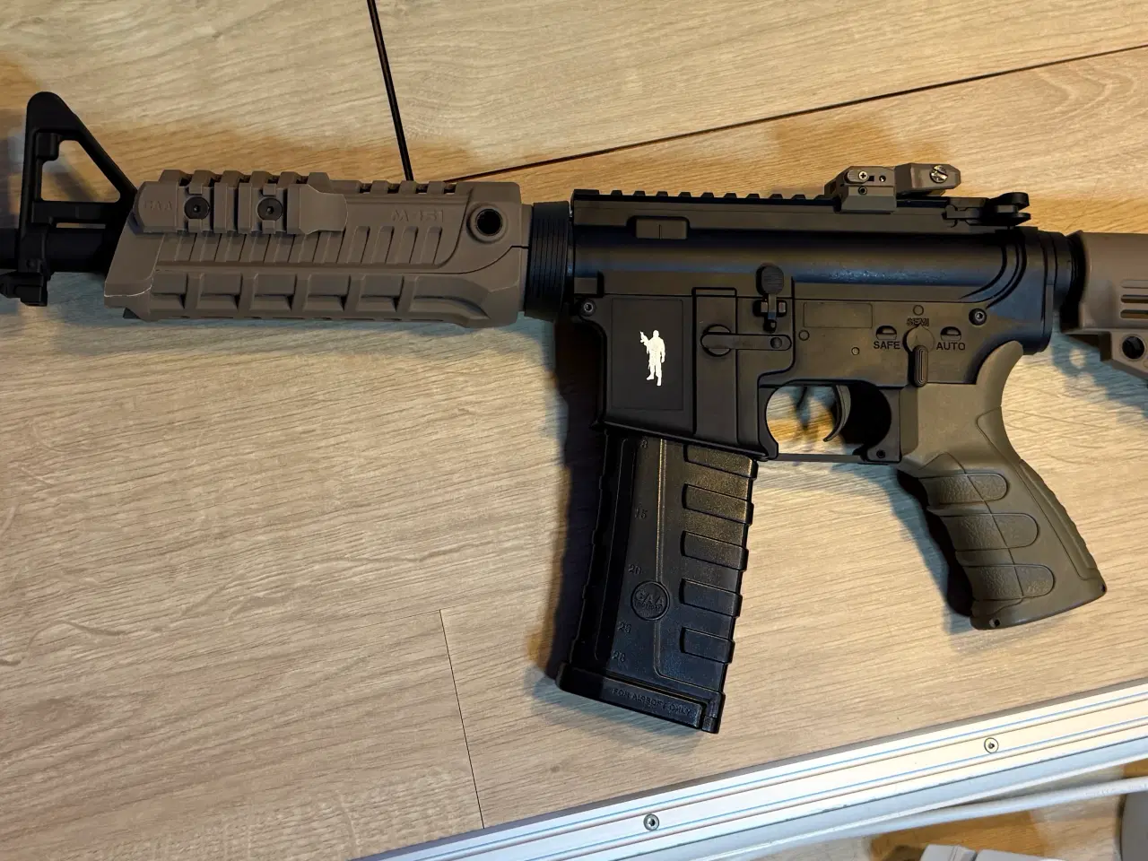 Billede 2 - CAA M4 Carbine AEG hardball riffel.