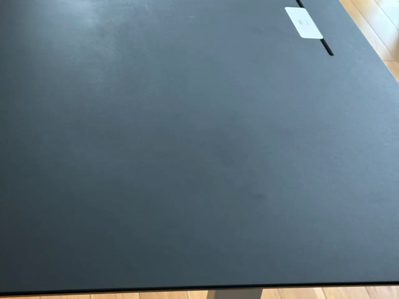 Billede 3 - Delta hæve-sænkebord - Sort linoleum 160*80