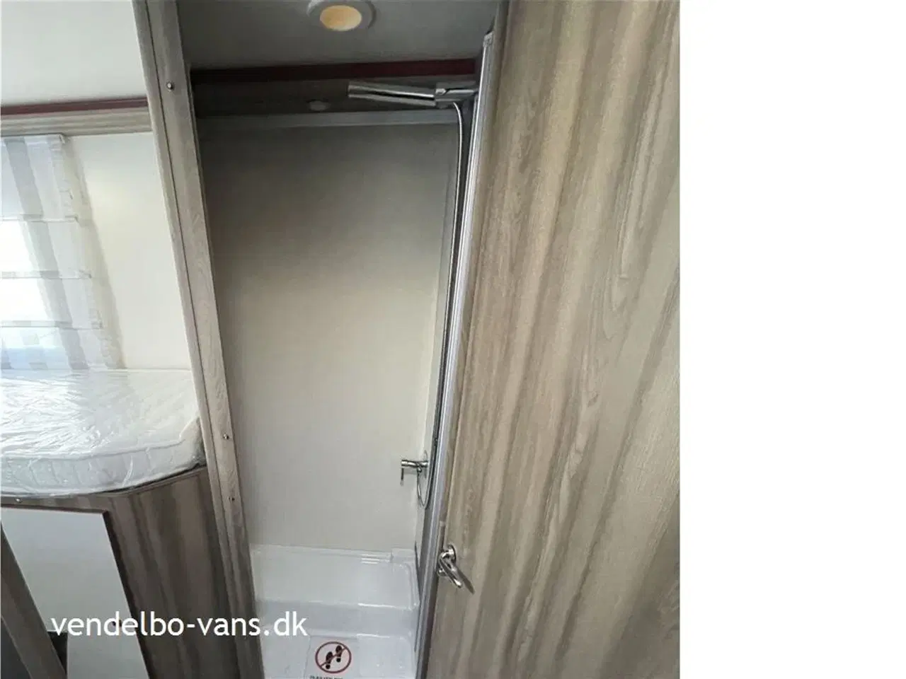 Billede 7 - 2026 - Rollerteam Kronos 284TL Selekt   Enkeltsenge - stor garage - automatgear