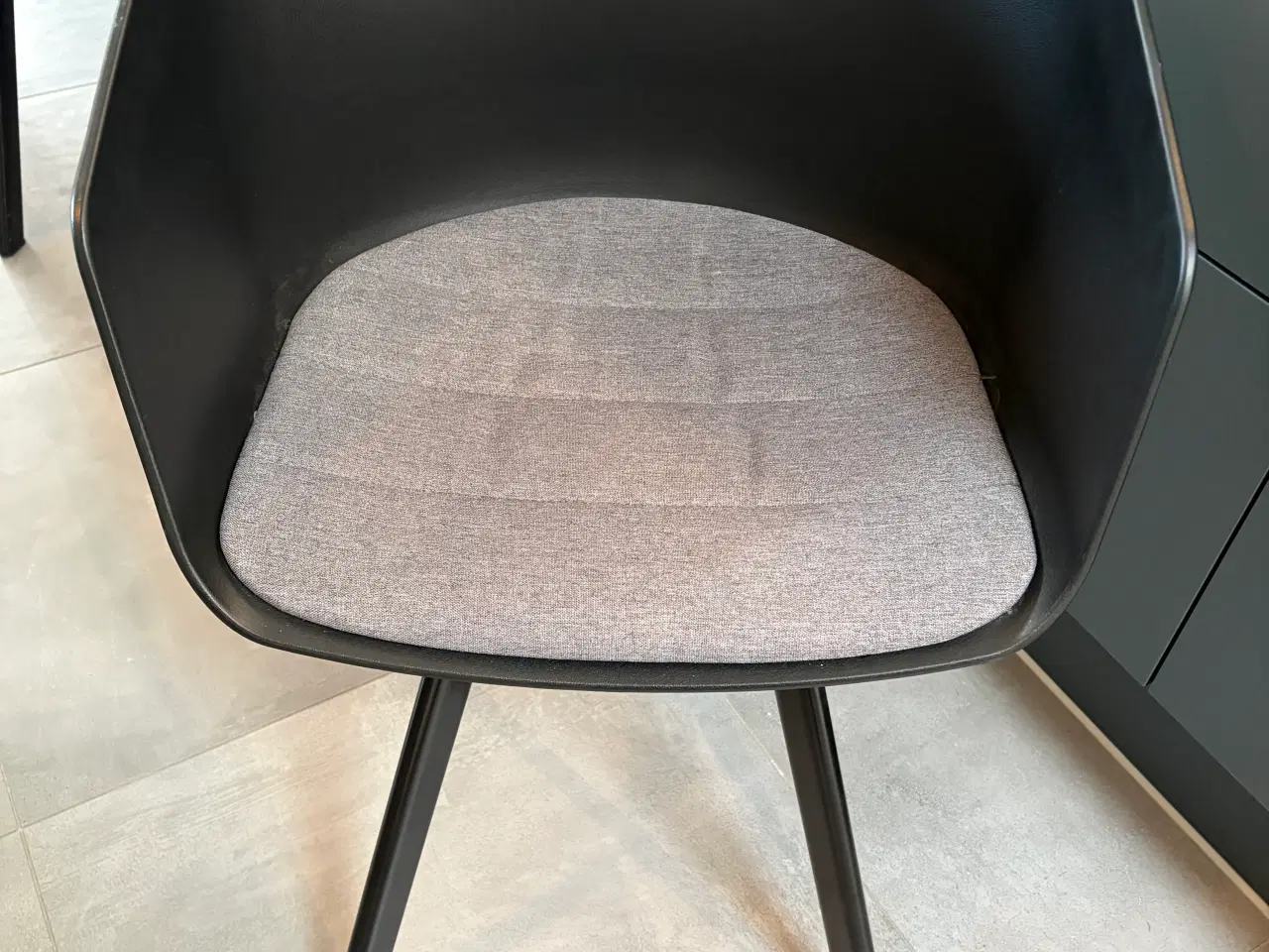 Billede 8 - Spisebord med Linoleum 