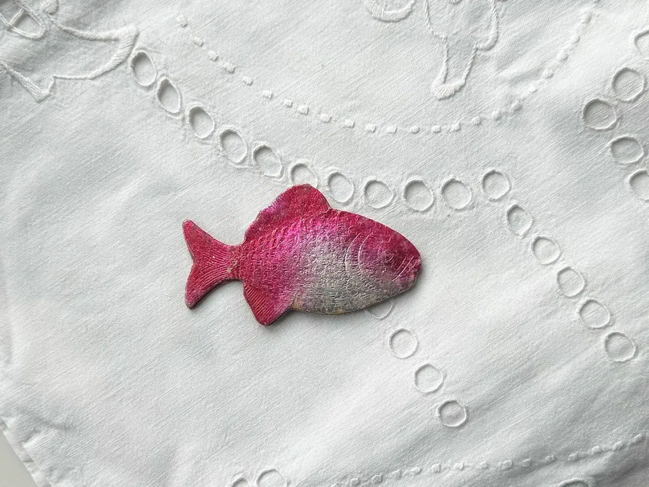 Billede 1 - Sovjetisk pappynt, lyserød fisk