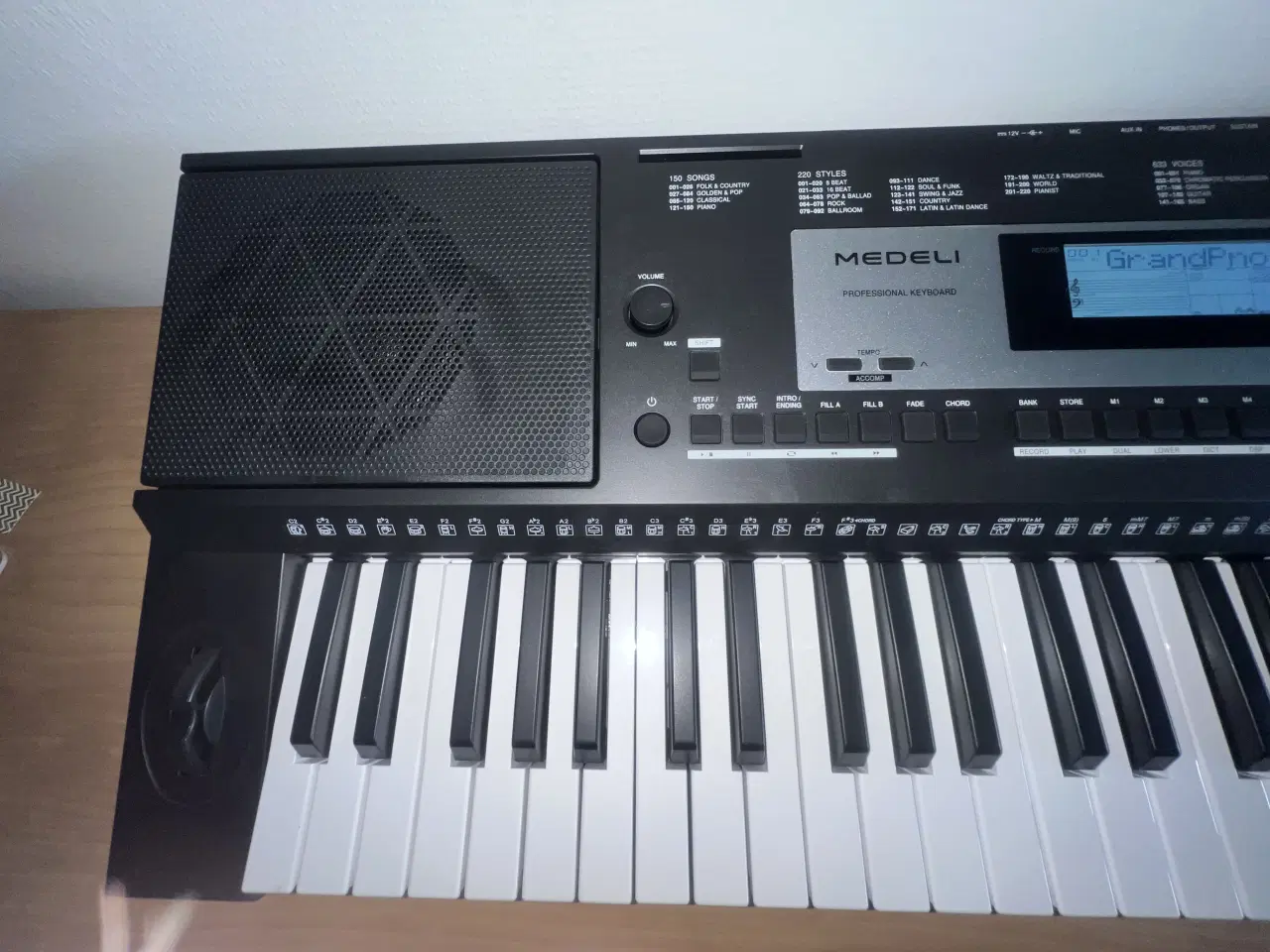 Billede 1 - Nyt Medeli Keyboard M-331