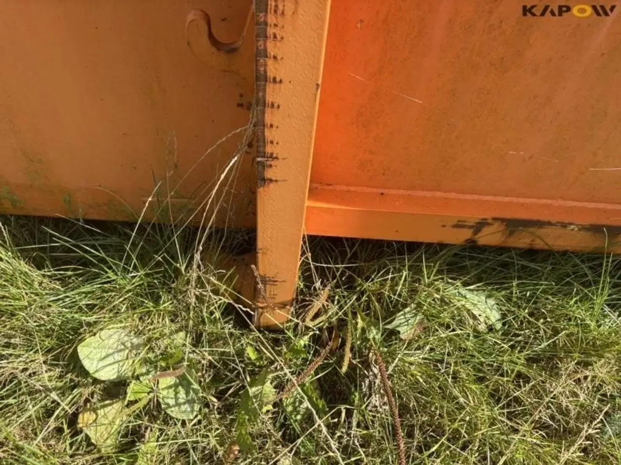 Billede 11 - - - - Container med bagsmæk og indhold