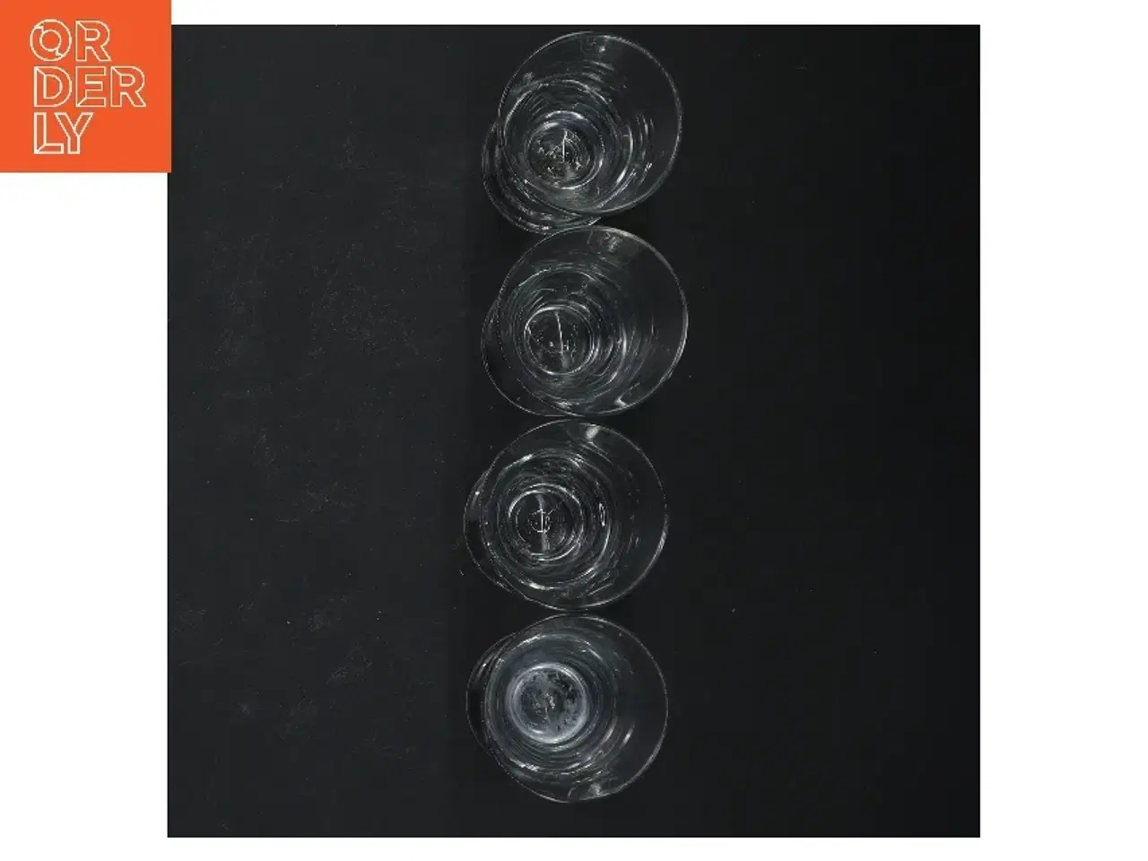 Billede 2 - Sæt med fire små glas (str. 8 cm)