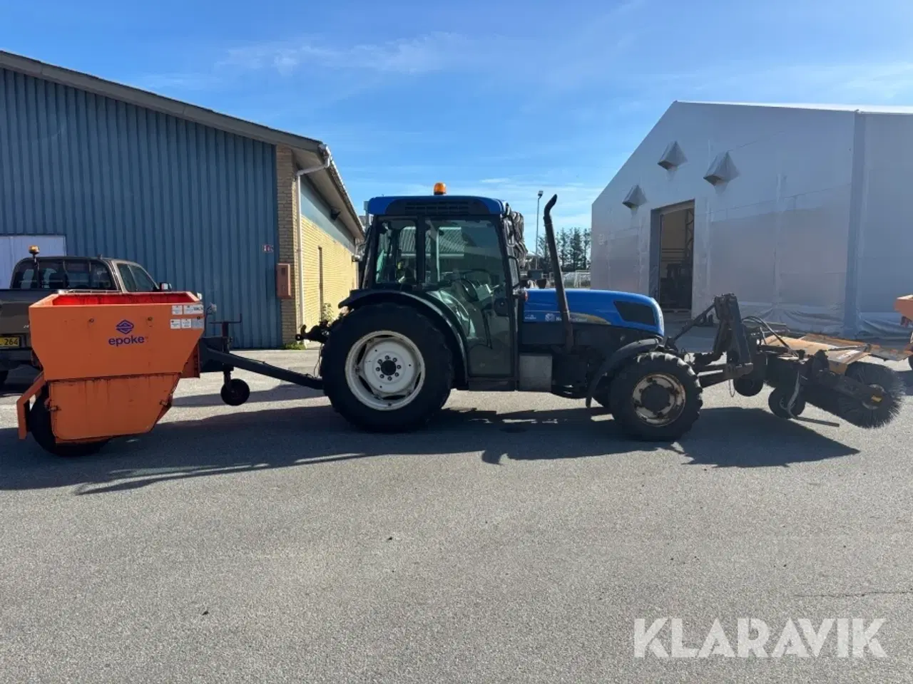 Billede 10 - Traktor New Holland T4050F 4WD med tilbehør