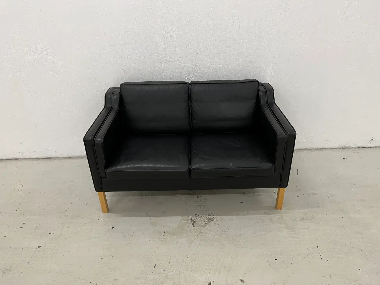 Billede 2 - Stouby Eva 2 Oers.Sofa i sort semianilin læder.