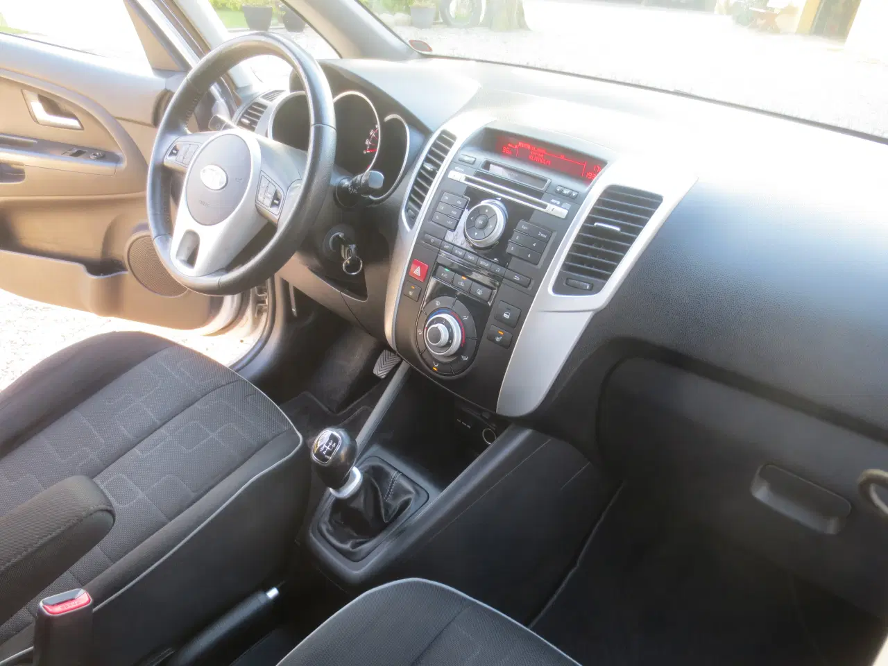 Billede 15 - Kia Venga 1.4 i 90 Hk År 2010. Nysynet 