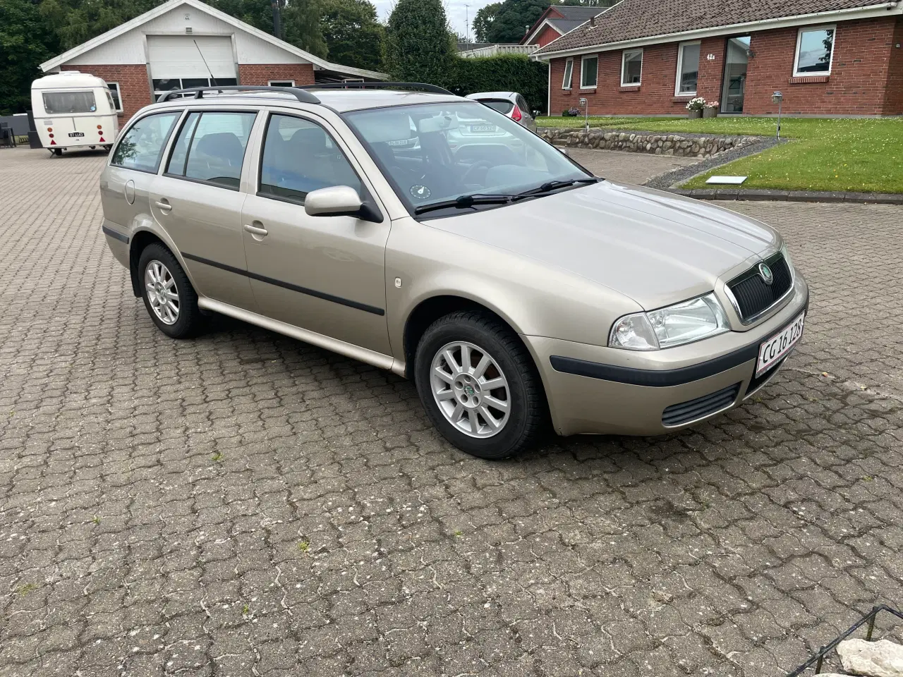 Billede 3 - Nysynet billig familie bil 