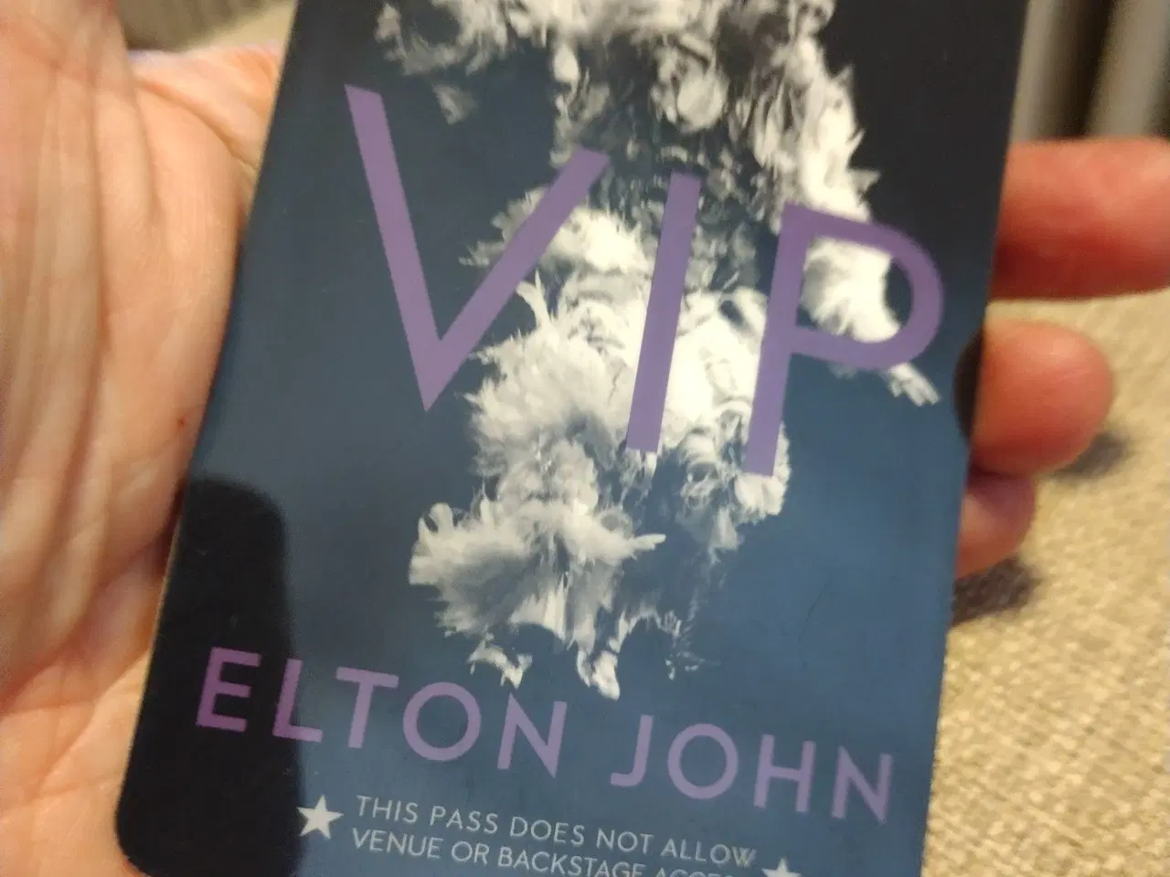 Billede 3 - Elton John memorabilia v.i.p pass