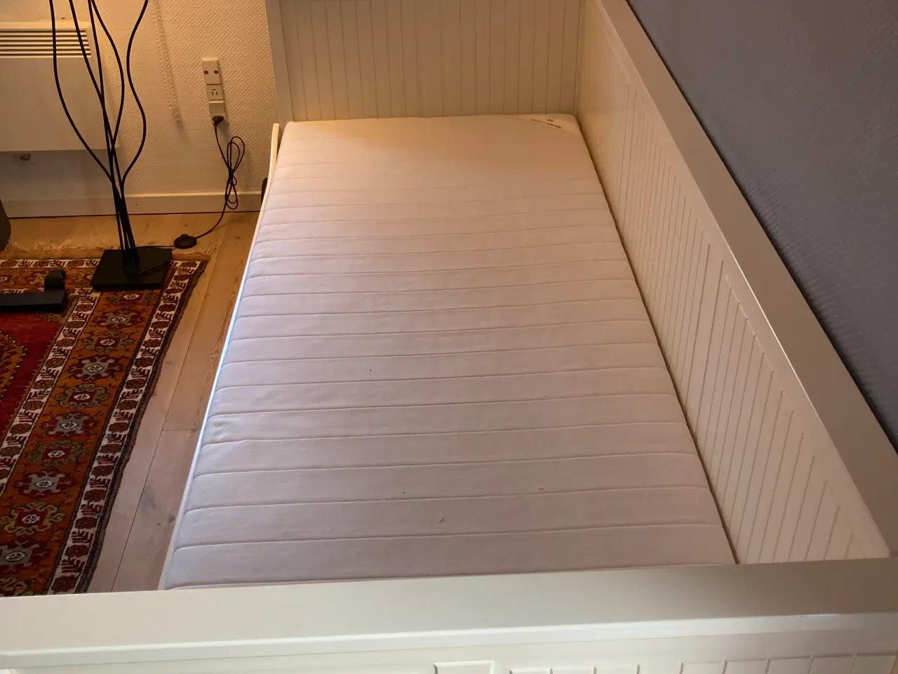 Billede 3 - Ikea skibsbriks med madras