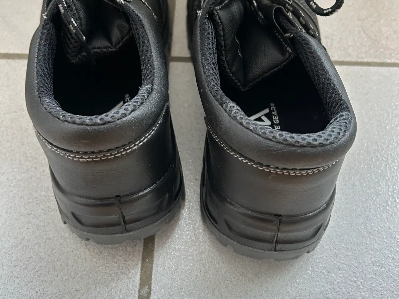 Billede 4 - Ny/ ubrugt sikkerhedssko Active Gear str.45