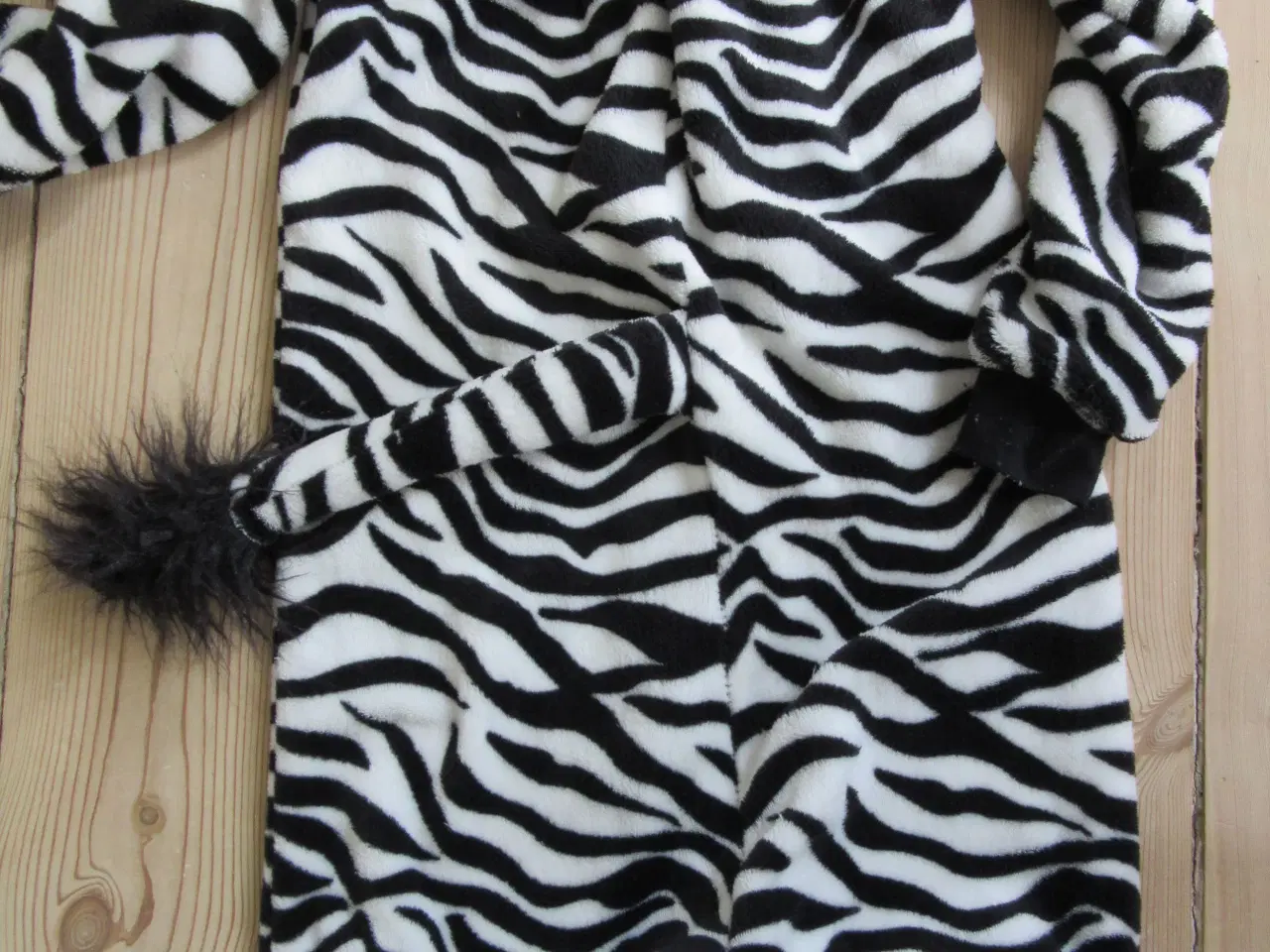 Billede 2 - Zebra fleecedragt