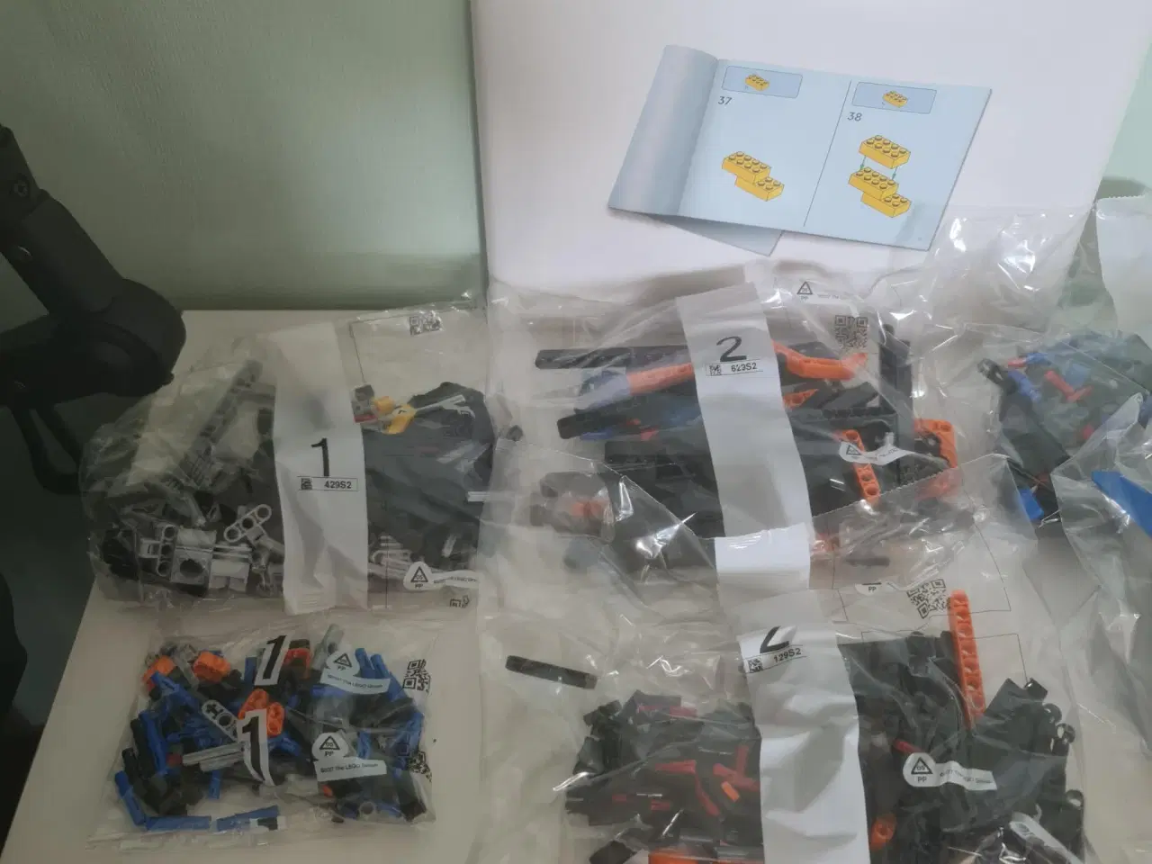 Billede 3 - Mclaren 2022 lego technic 