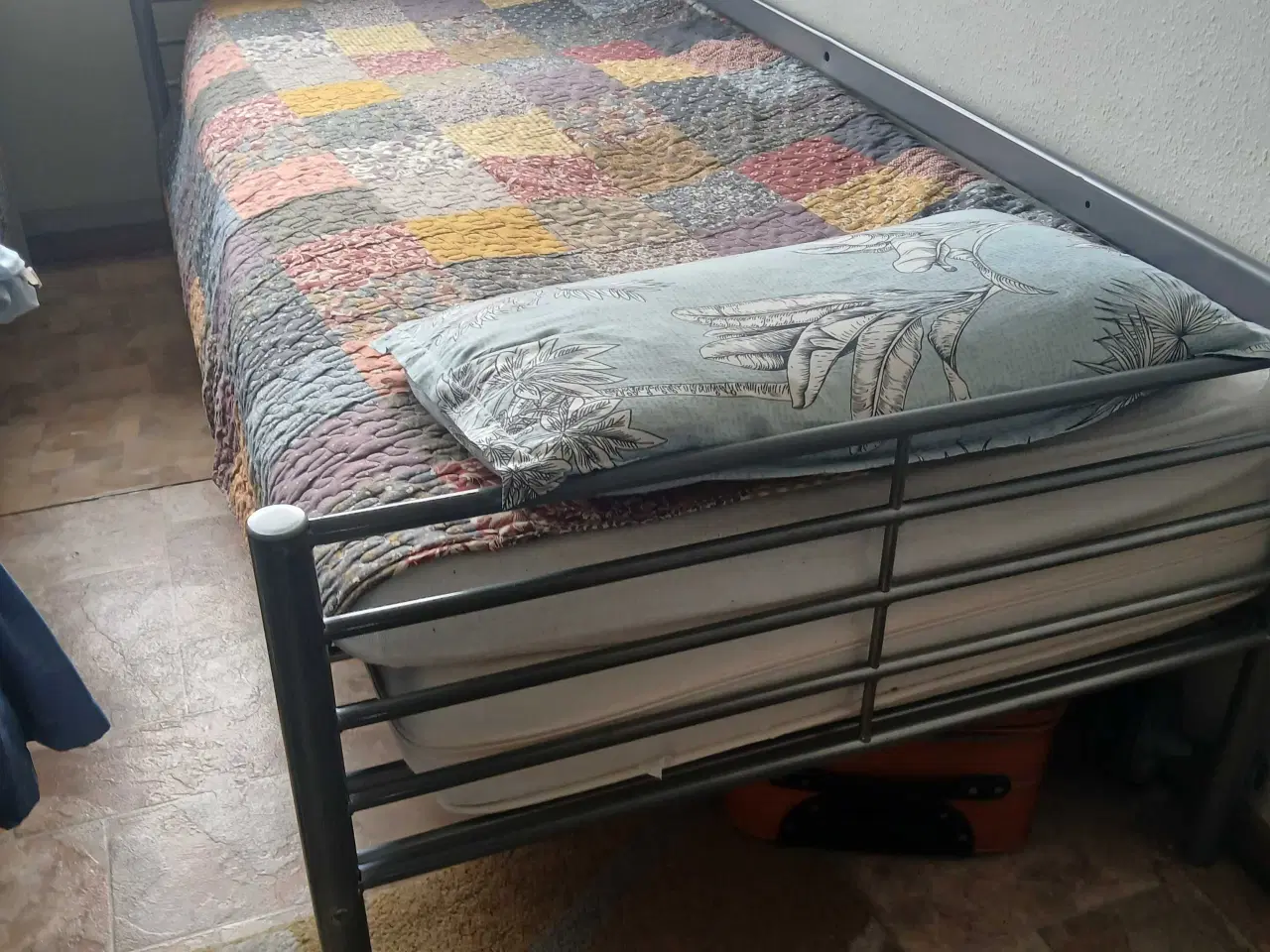 Billede 2 - Super god med jern seng 🌟