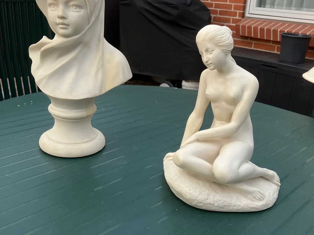 Billede 1 - Stentøj figur  2 stk. 