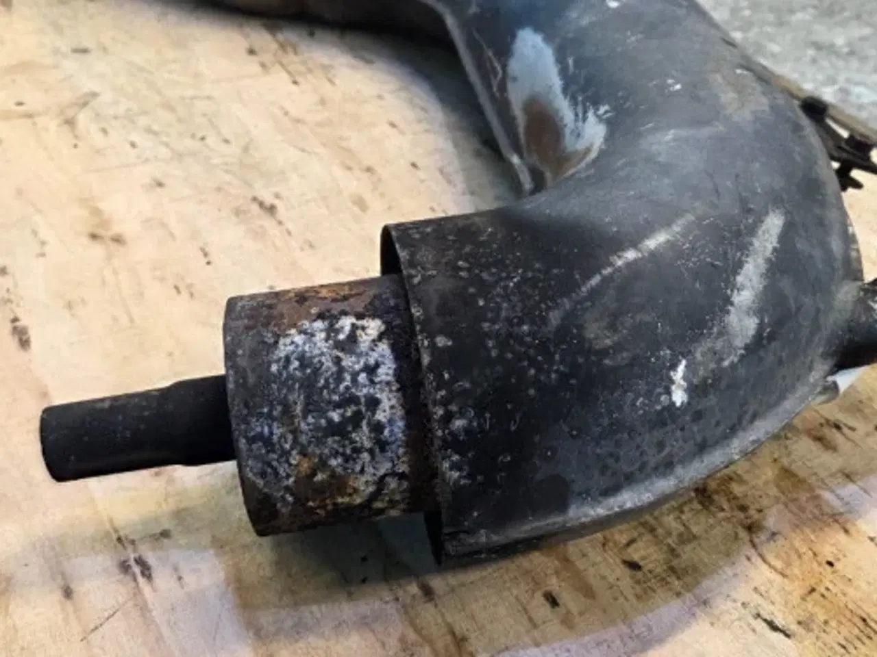 Billede 4 - Massey Ferguson 6290 Udstøtningsrør 3781076M2