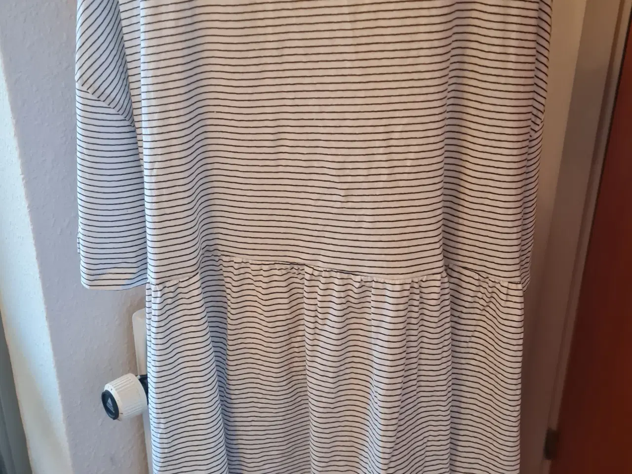 Billede 2 - Ubrugt tunika/kjole str 58 Asos 