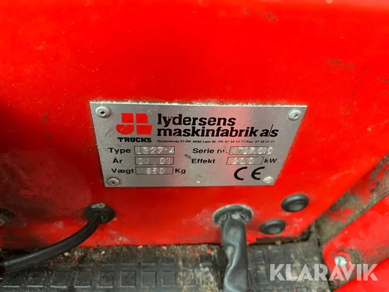 Billede 10 - Redskabsbærer Multi Trac L327-4