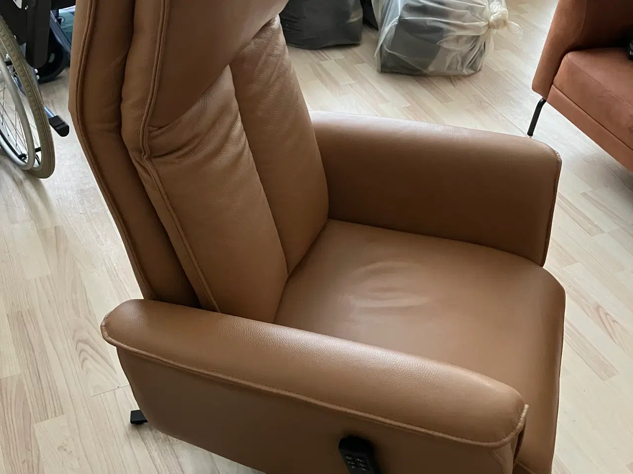 Billede 2 - Pandora otiumstol på drejefod, brun læder
