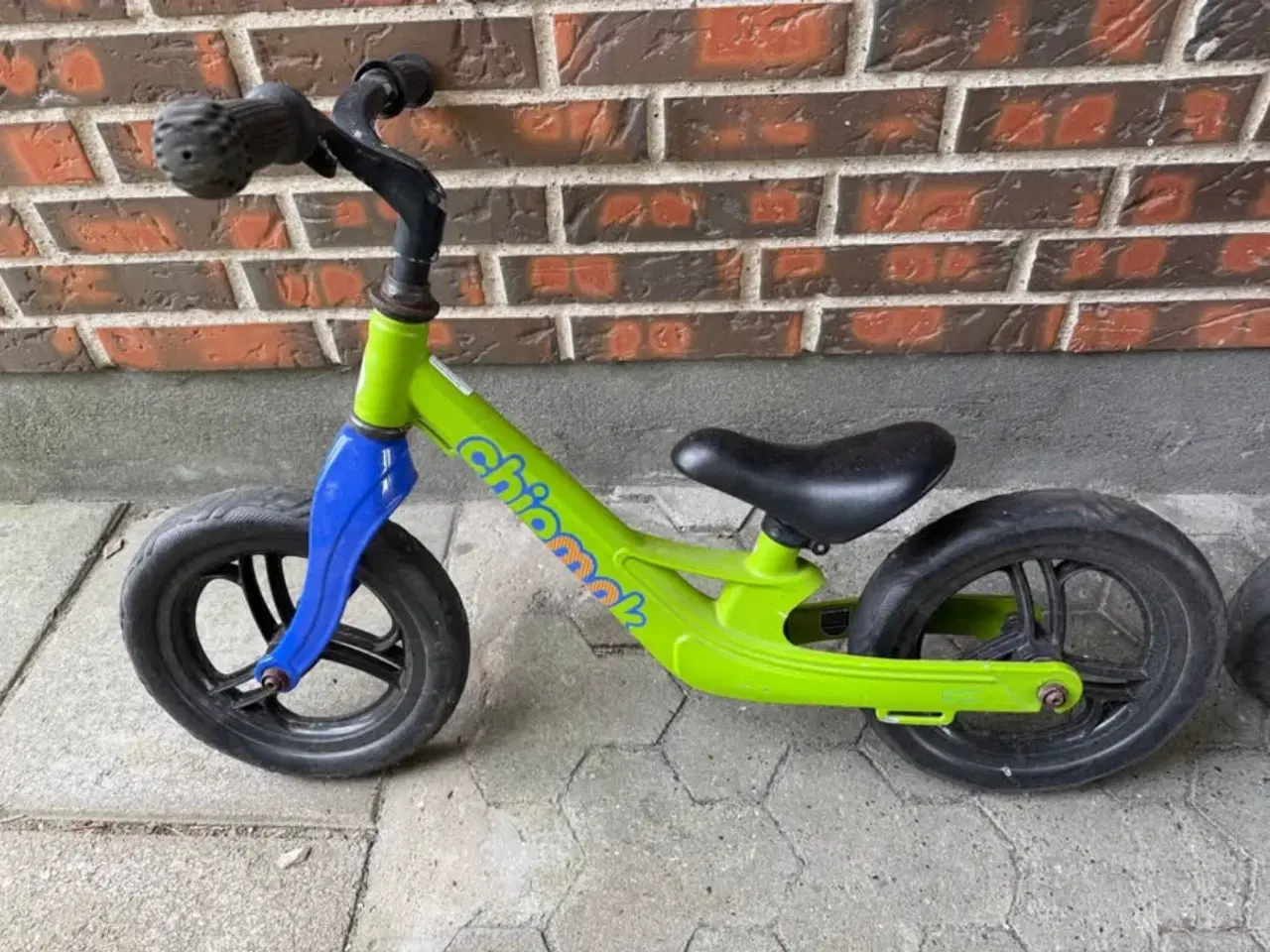 Billede 1 - Løbecykel