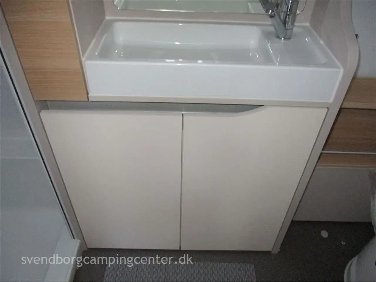 Billede 9 - 2023 - Adria Adora 613 HT   Bemærk: Der medfølger et nyt Isabella Commondore 3 m