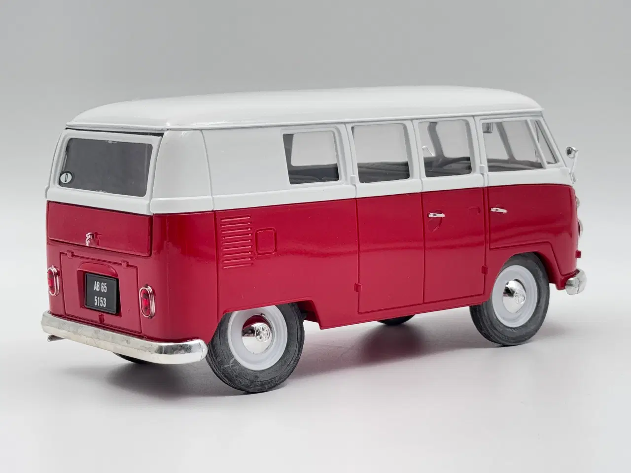 Billede 4 - 1966 VW T1 Combi Splitbus 1:18  