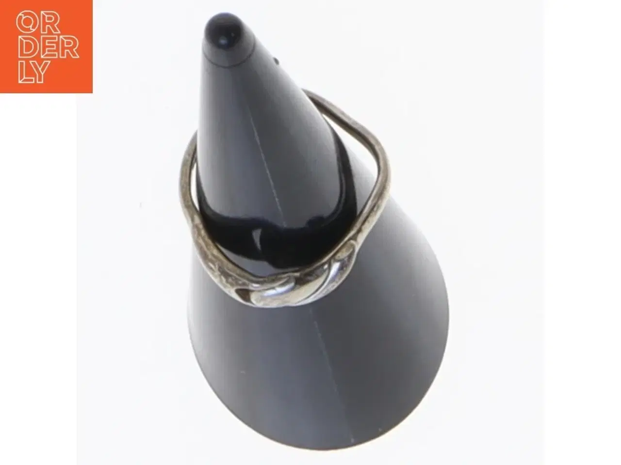Billede 2 - Sølvfarvet ring (str. 2 cm)
