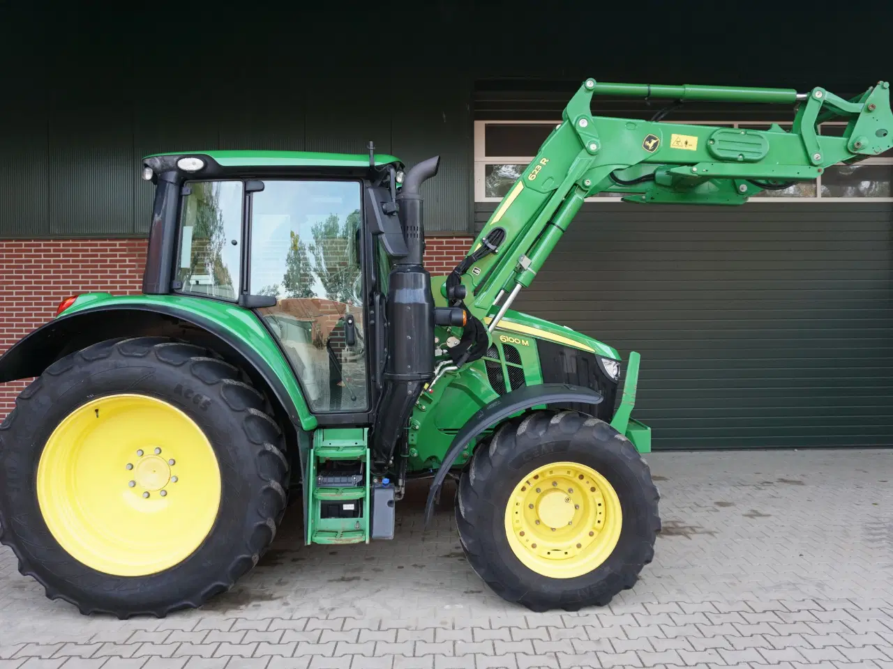 Billede 5 - John Deere 6100M med laesser