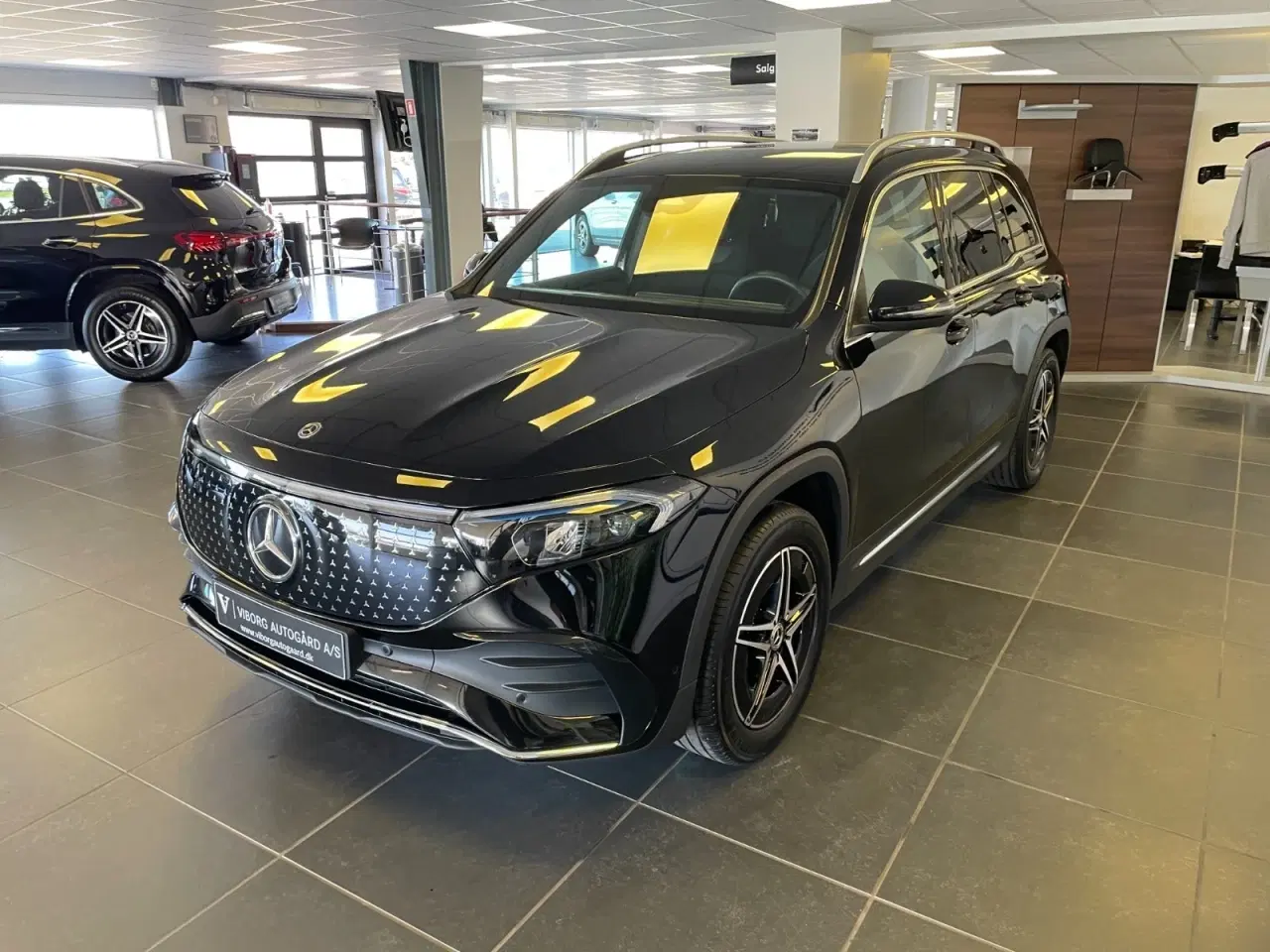 Billede 2 - Mercedes EQB250+  AMG Edition