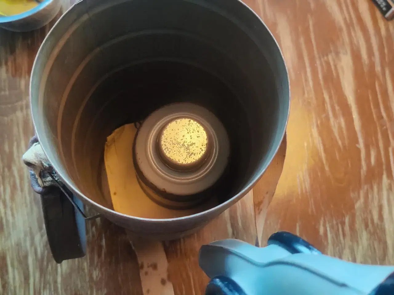 Billede 9 - Gasmaske 1939 + Gjellerup Sogns Avis fra 1943