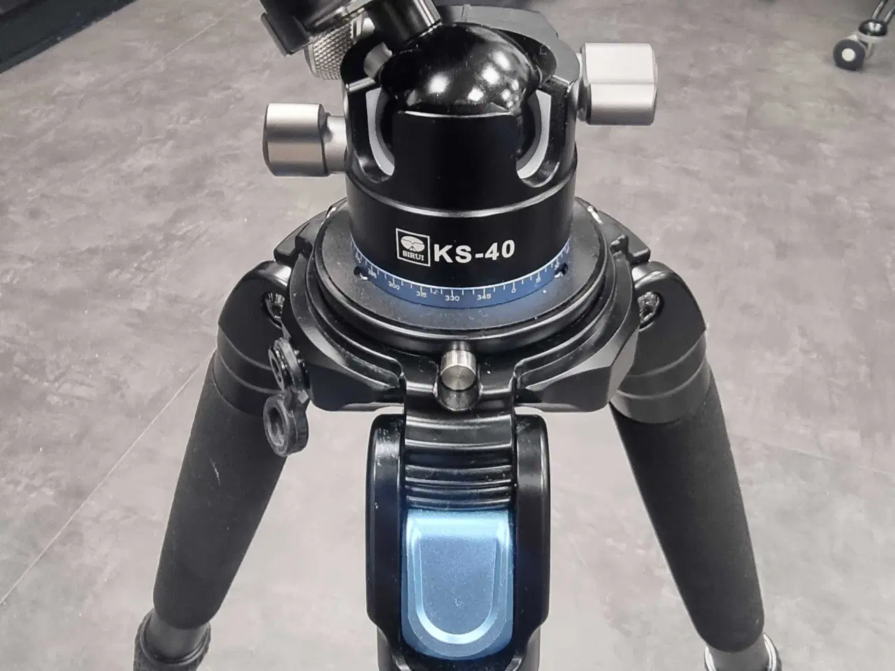 Billede 2 - Sirui Bipod