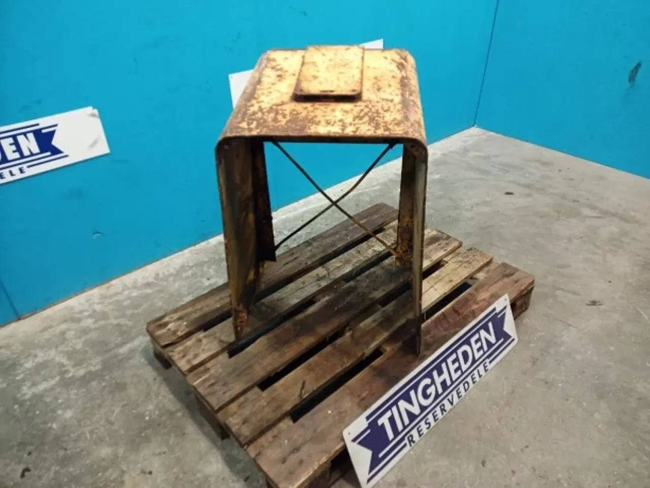 Billede 2 - Ford 550 Fronthjelm D8NN8N202GB11Z