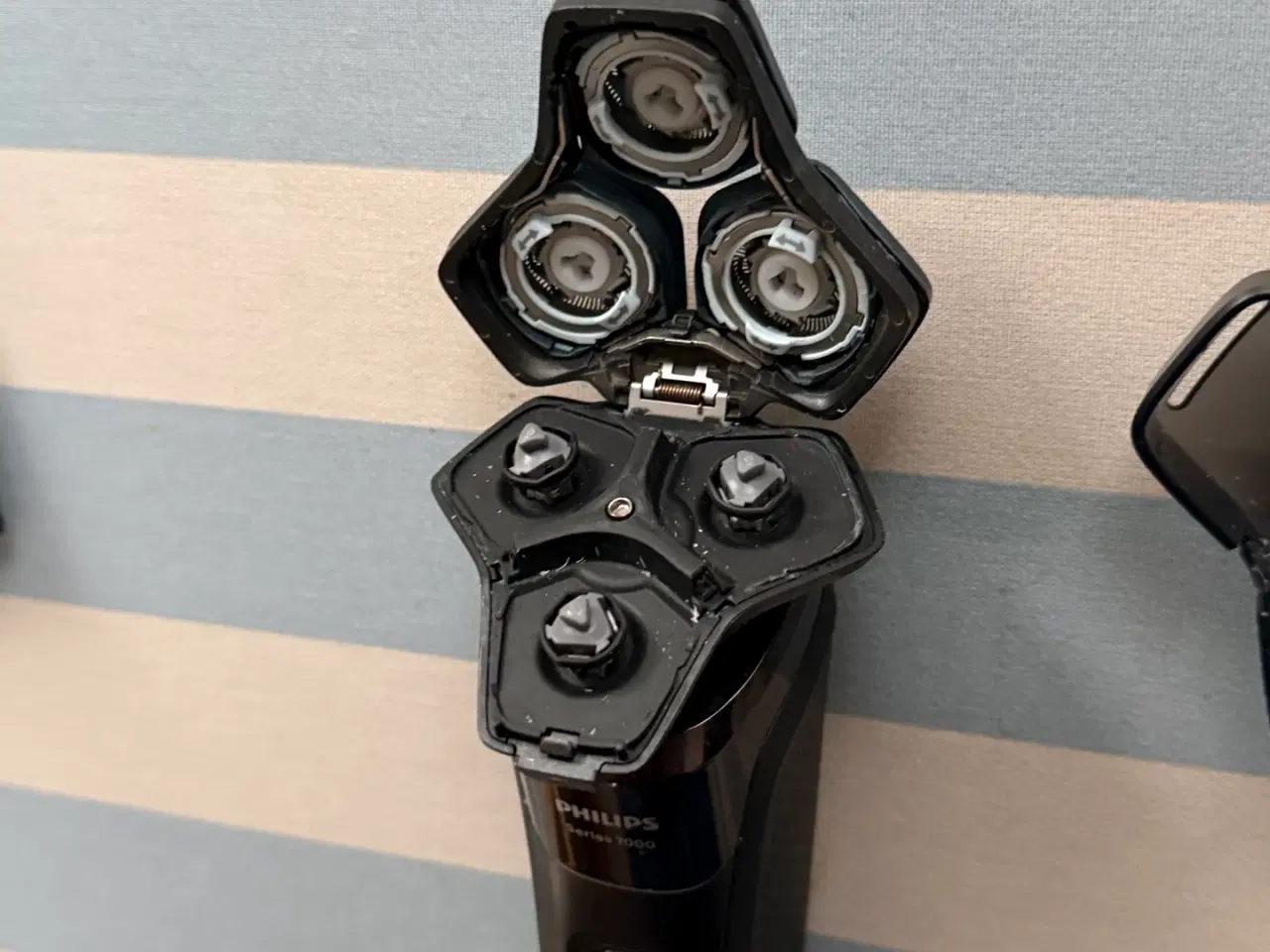 Billede 8 - SUPER PHILIPS s 7000,- Barbærmaskine  Brugt 2 gang