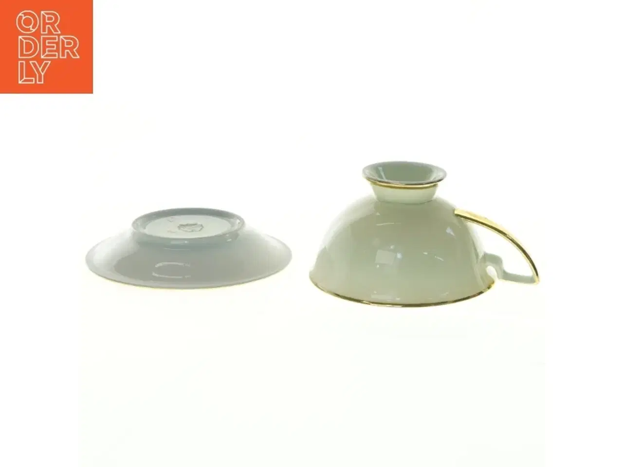 Billede 6 - Porcelænskop med underkop fra Kjøbenshavn Porcellains Maleri (str. Kop 12 x 10 x 5,5 cm underkop 11,5 x 2 cm)