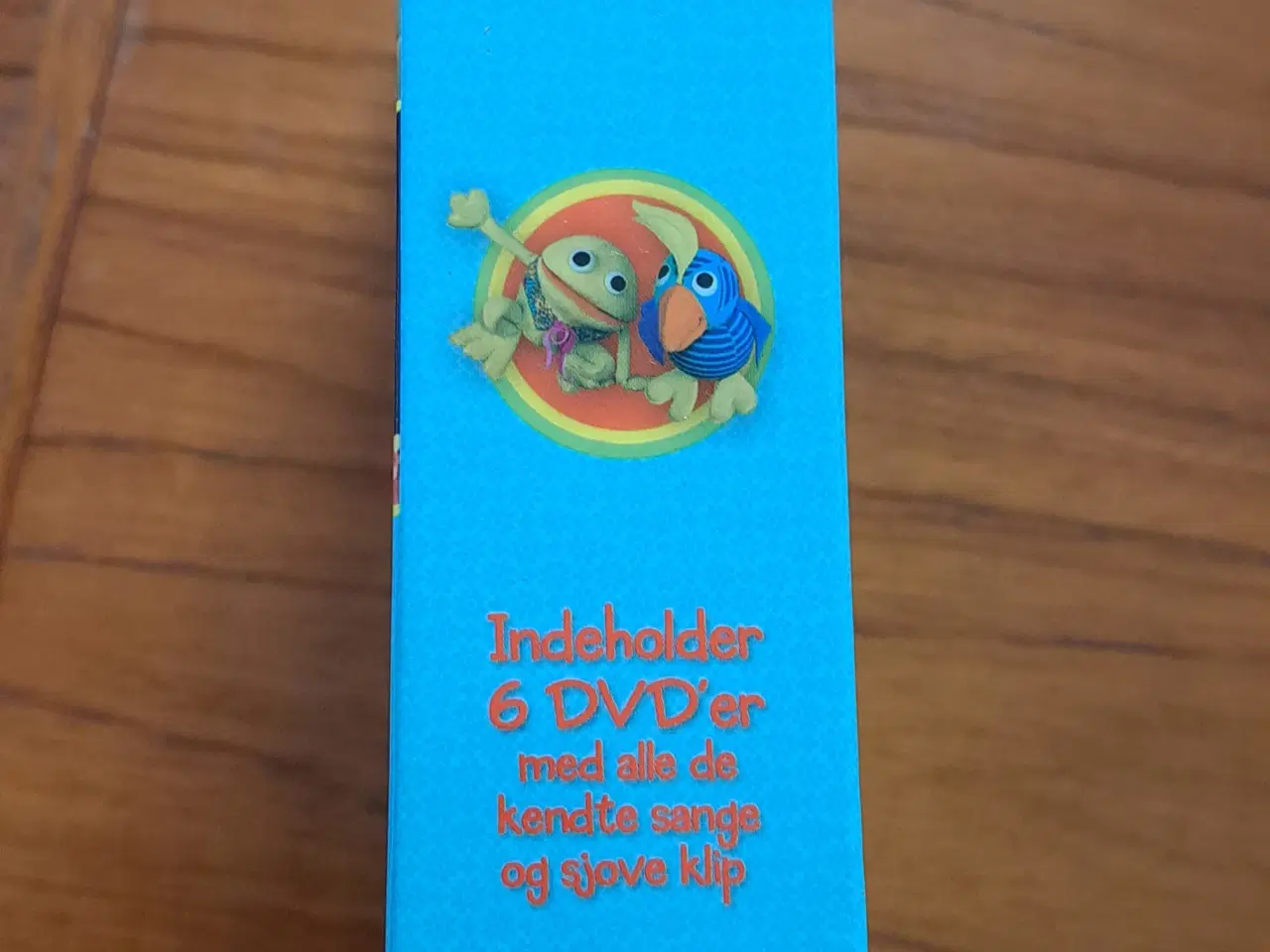 Billede 2 - Kaj og Andrea dvd boks indeholder 6 dvd'er