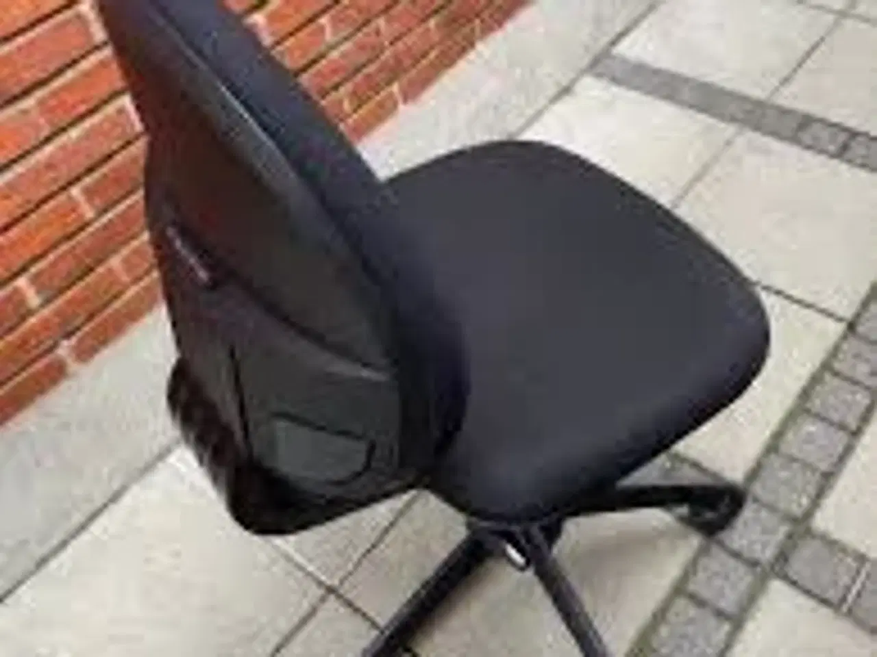 Billede 3 - Velholdt Labofa Ego Multi Action kontorstol