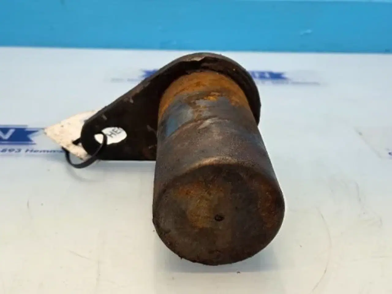 Billede 6 - New Holland LB115B Stift 85801076