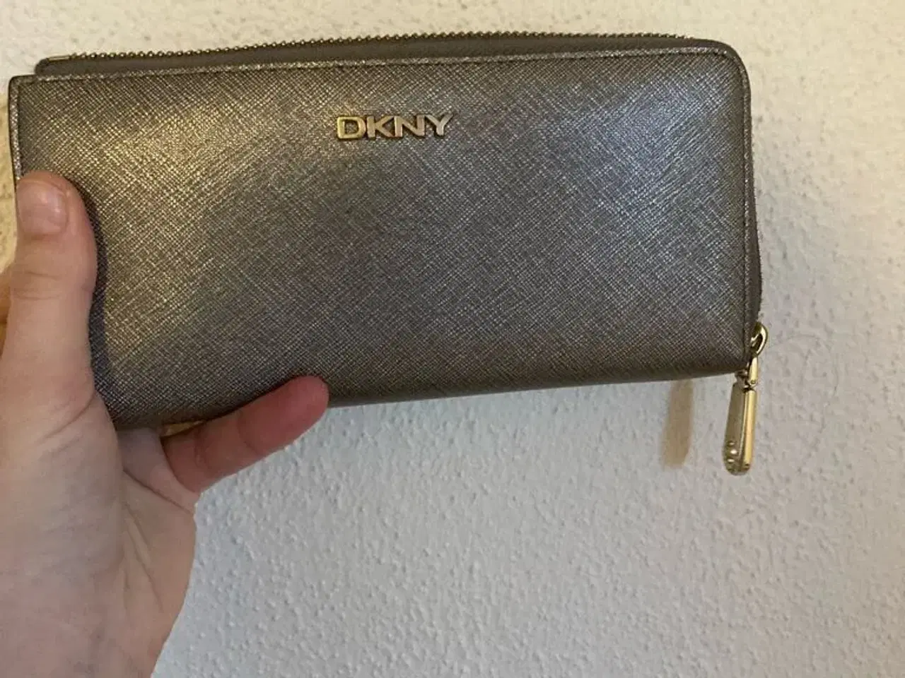 Billede 1 - Ægte DKNY pung