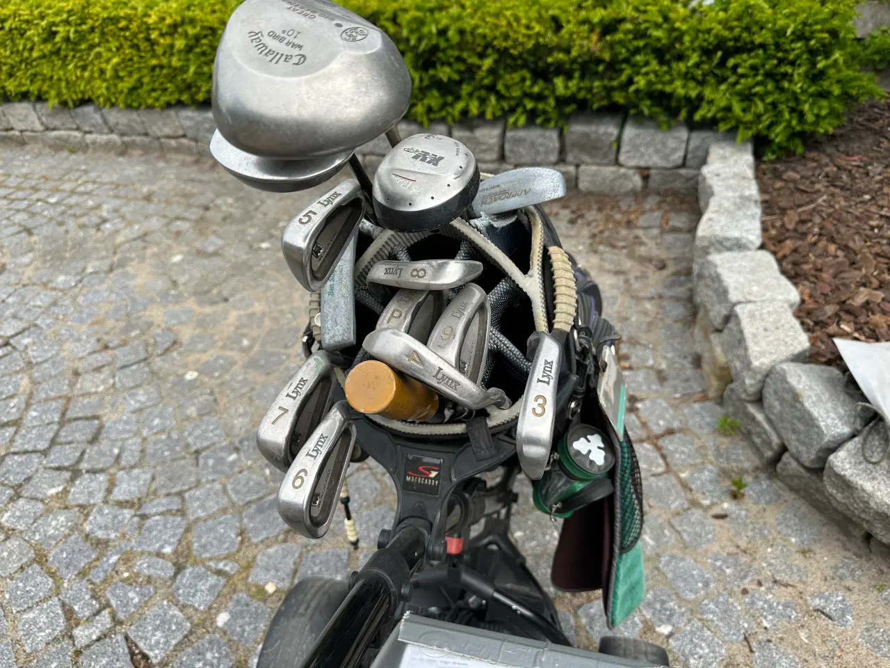 Billede 1 - Motocaddy M1 Sort Elektrisk golfvogn og Bag