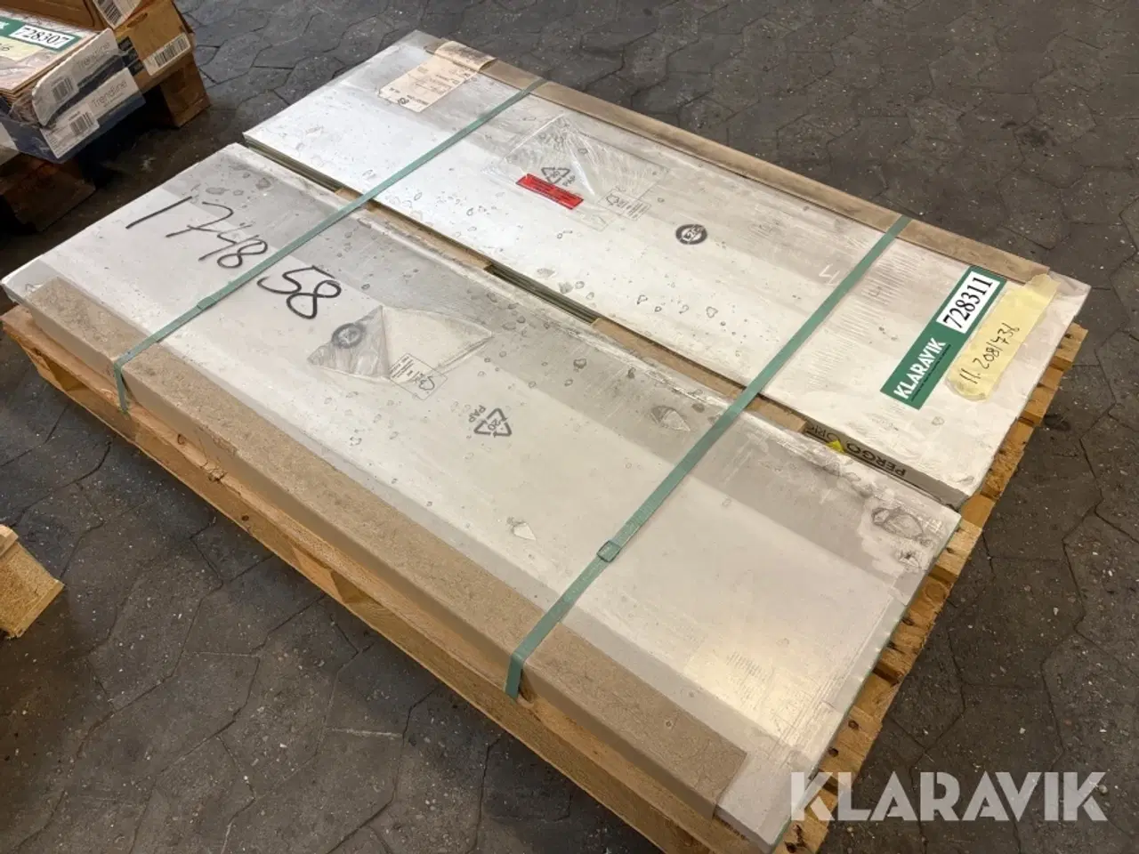 Billede 2 - Laminat gulv Pergo Vasa Natur chevron oakpak