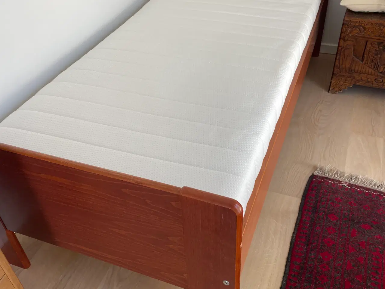 Billede 2 - Elevationsseng 90x200