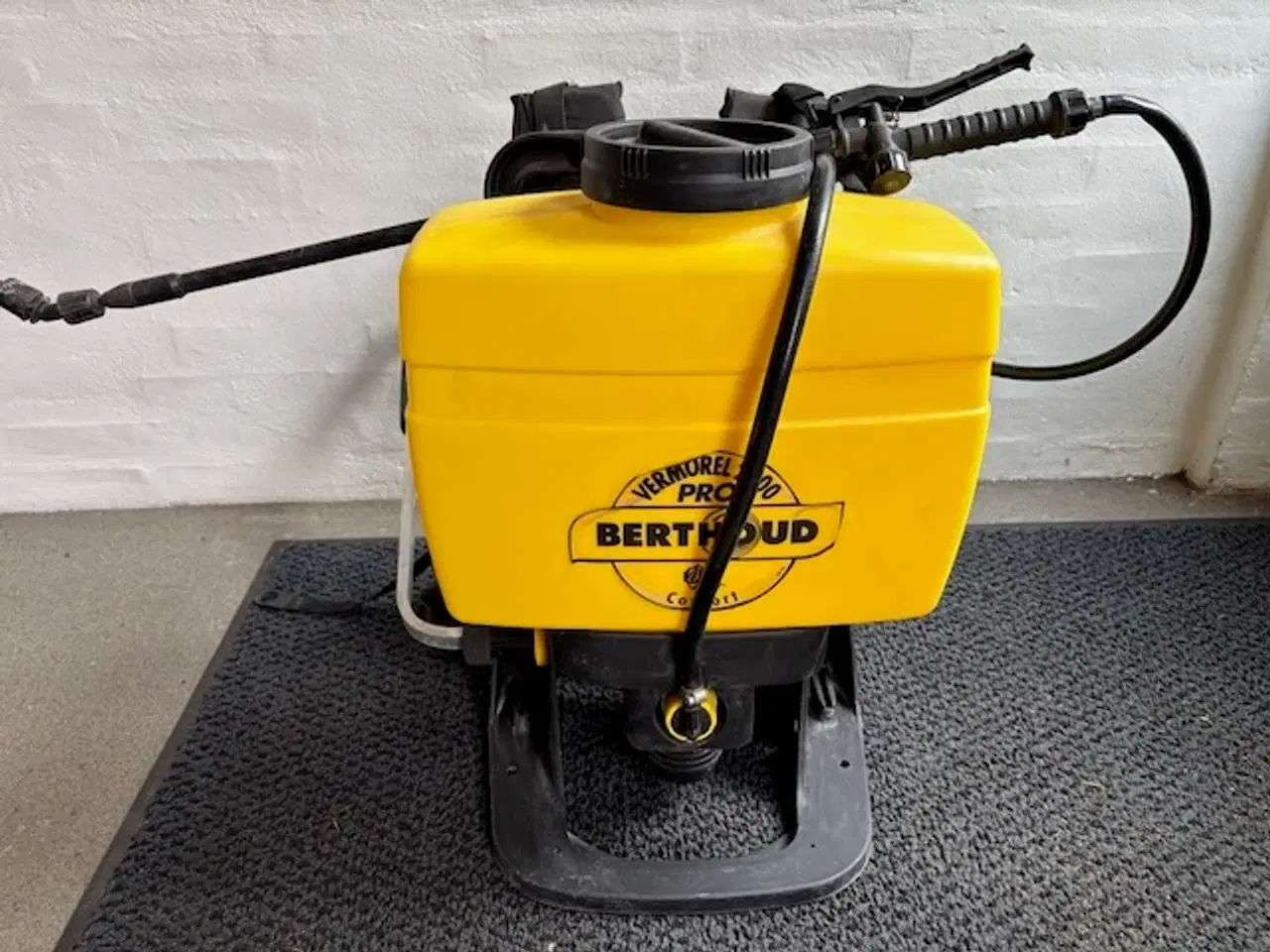 Billede 1 - Professionel rygsprøjte, 16 liter beholder.