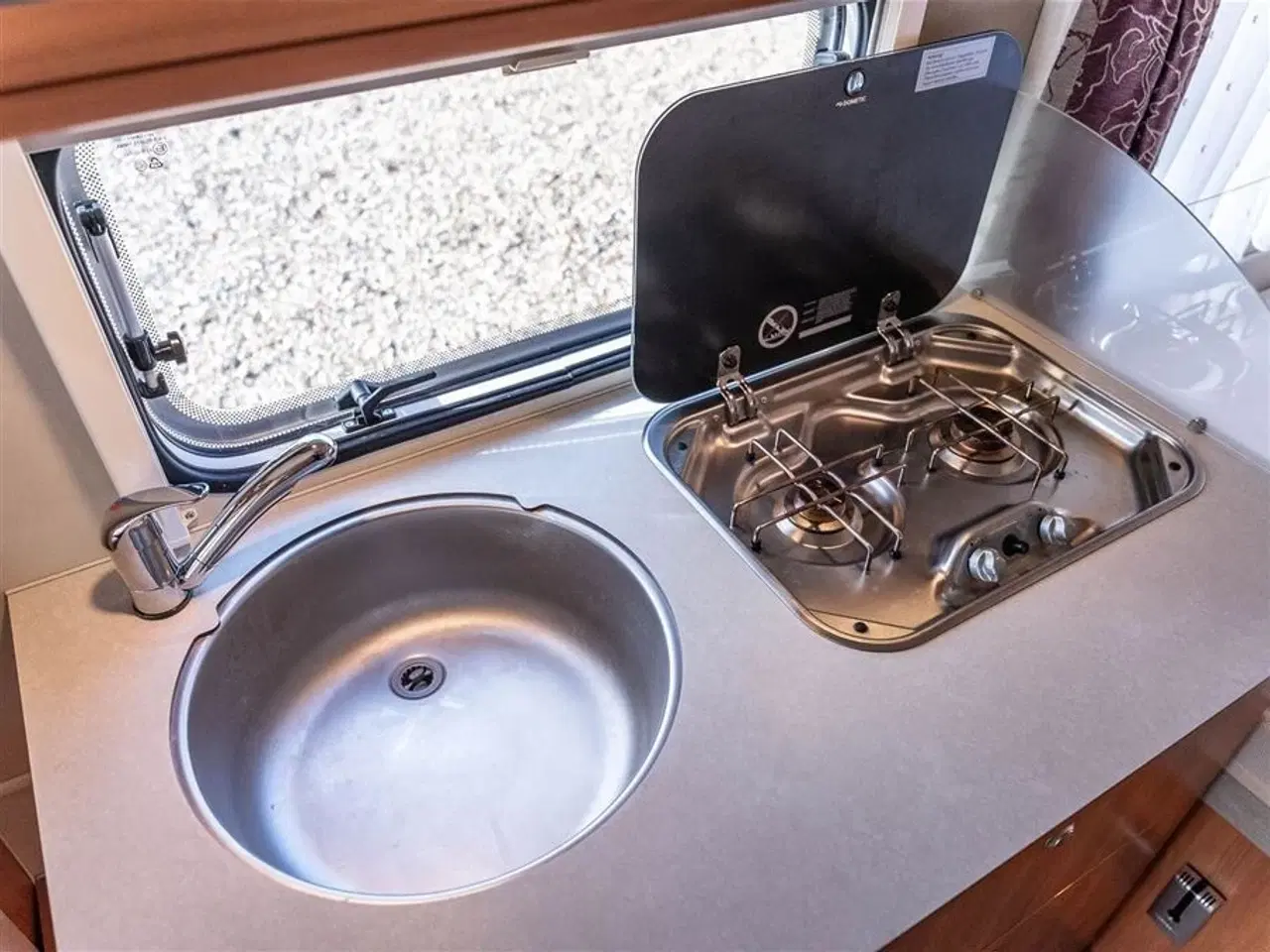 Billede 7 - 2019 - Hymer Eriba Touring Troll 535 GT   Yderst velholdt vogn med hævetag og meget udstyr